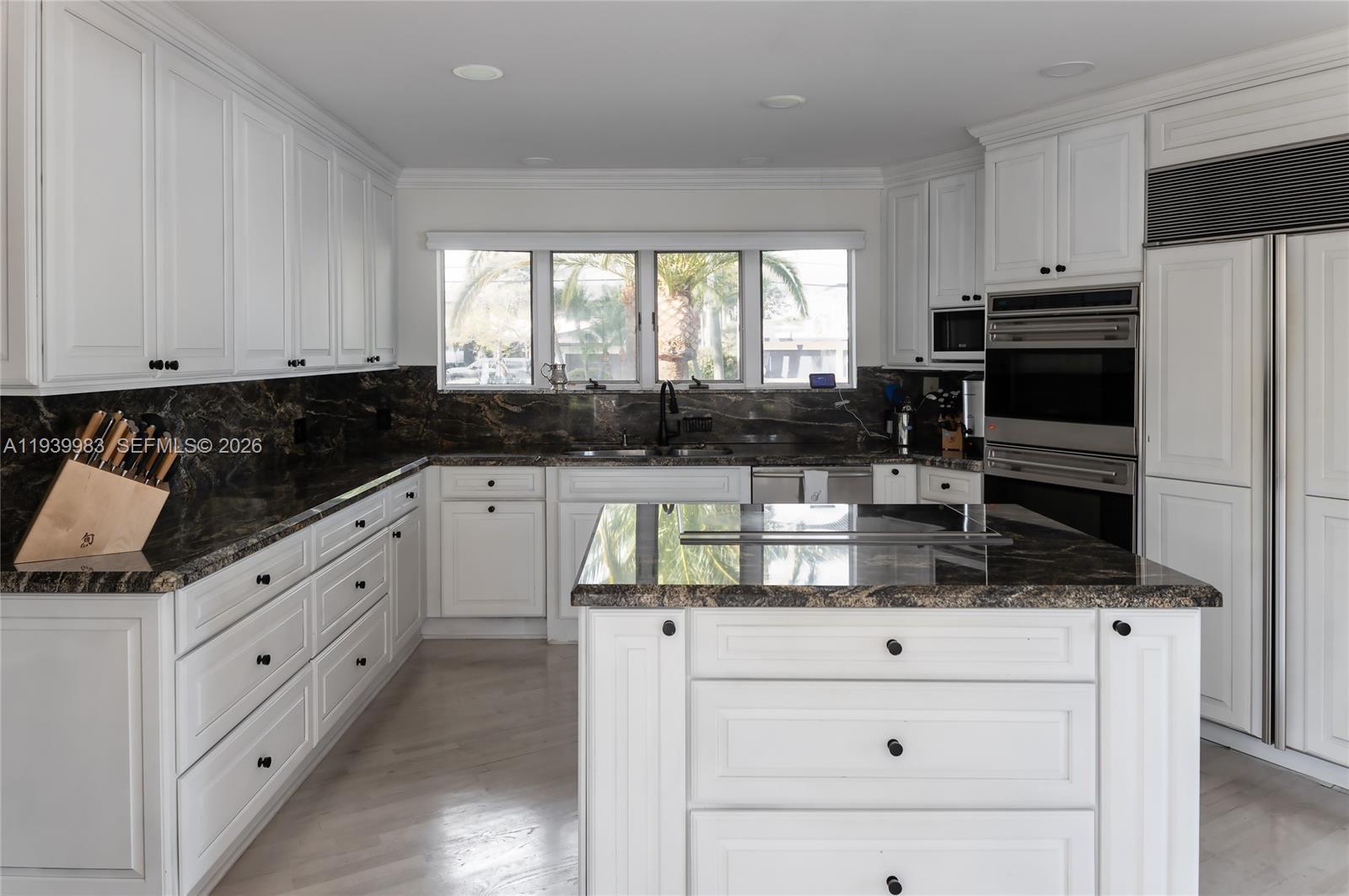 950 S Southlake Dr #950, Hollywood FL 33019