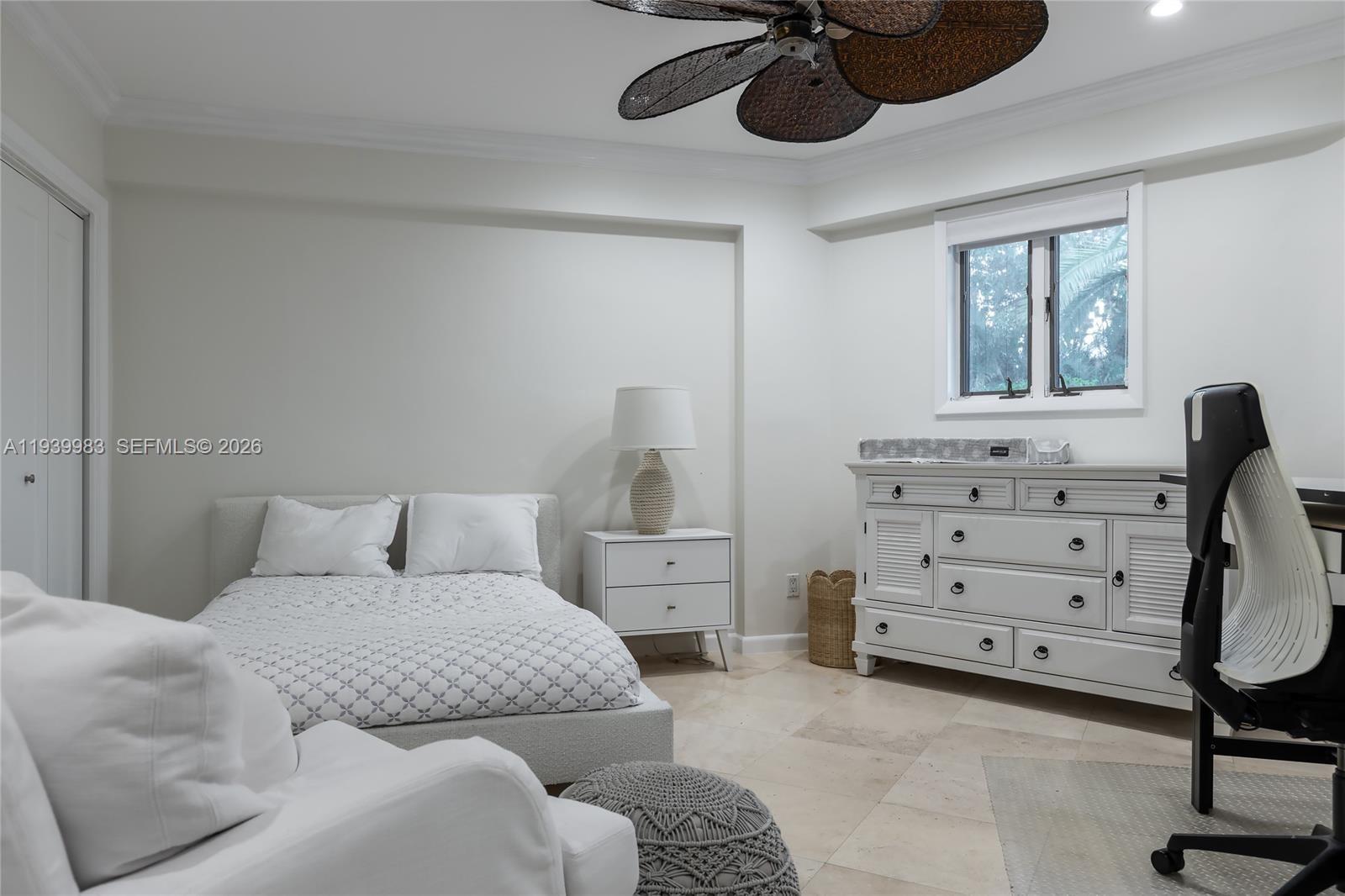 950 S Southlake Dr #950, Hollywood FL 33019