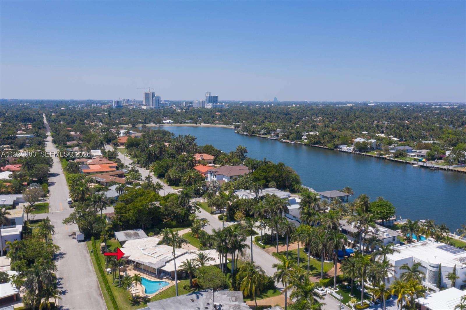 950 S Southlake Dr #950, Hollywood FL 33019
