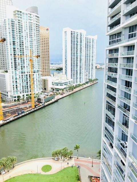475 Brickell Ave #2014, Miami FL 33131