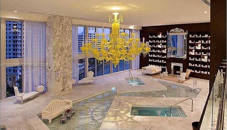 475 Brickell Ave #2014, Miami FL 33131