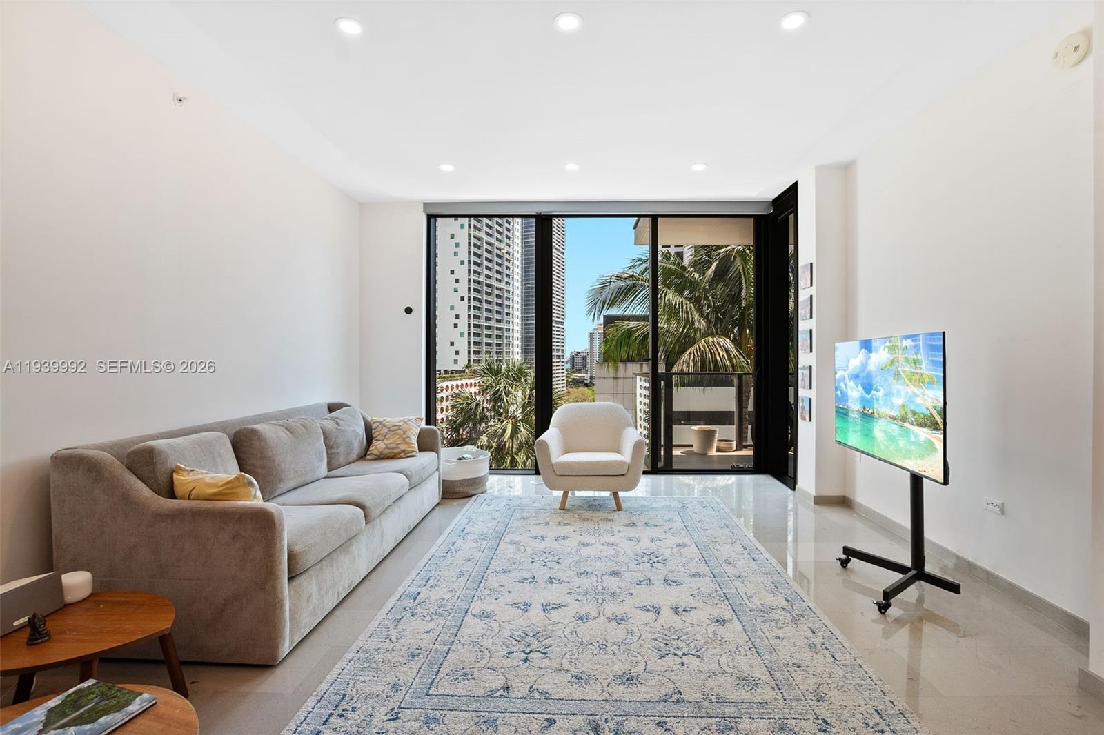 68 SE 6th Street #805, Miami FL 33131