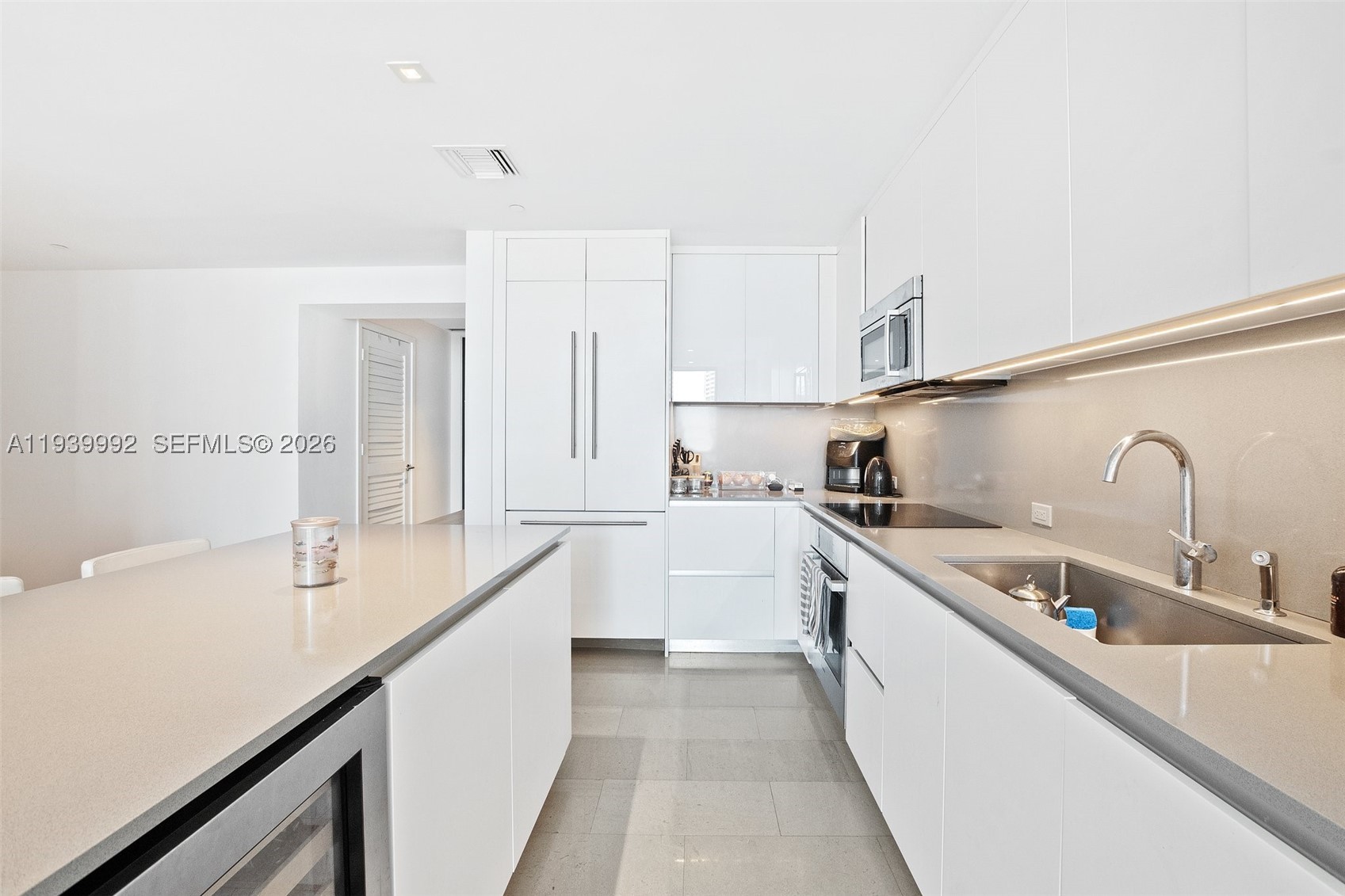 68 SE 6th Street #805, Miami FL 33131