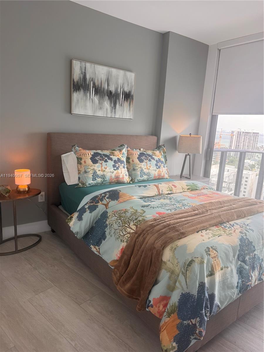 121 NE 34th St #1904, Miami FL 33137