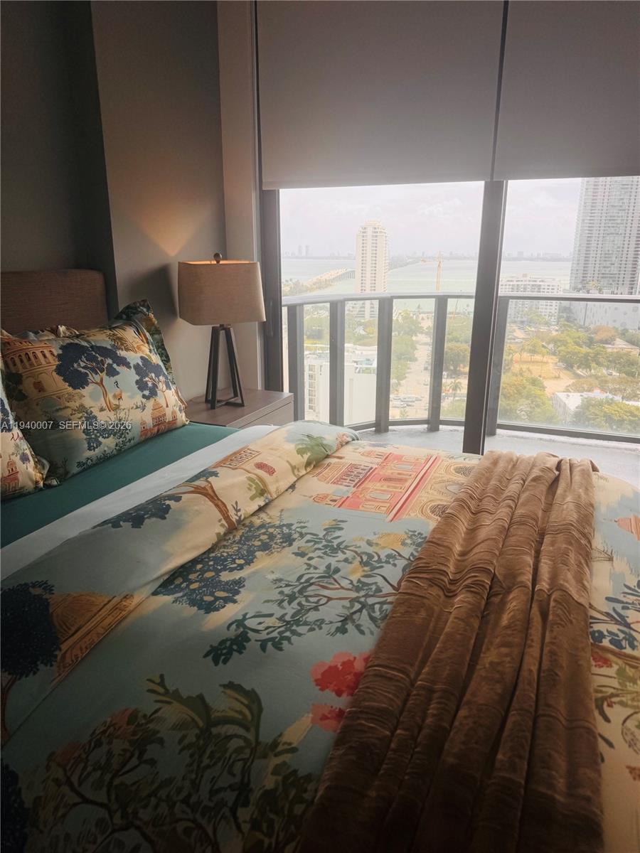 121 NE 34th St #1904, Miami FL 33137