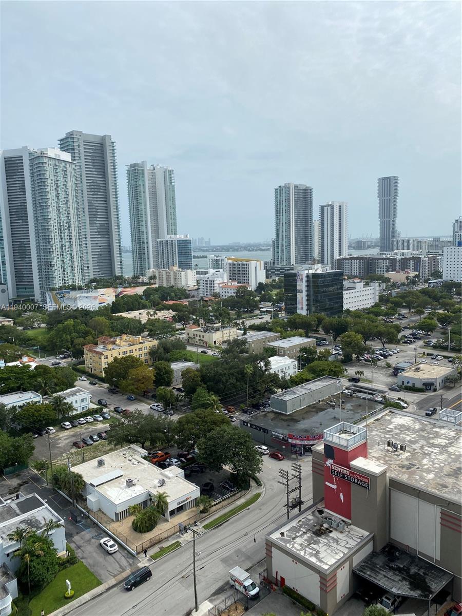 121 NE 34th St #1904, Miami FL 33137