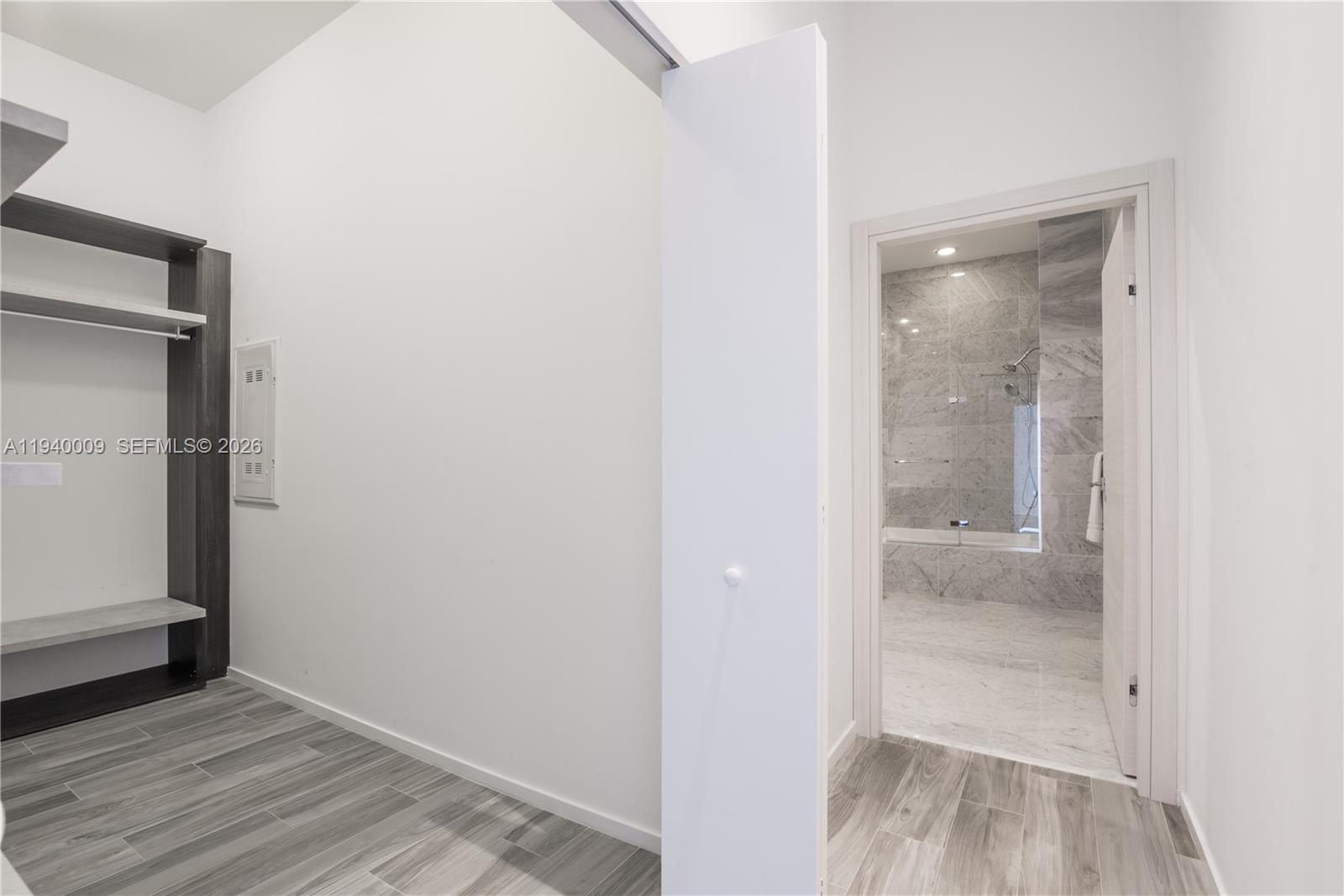 801 S Miami Ave #5701, Miami FL 33130