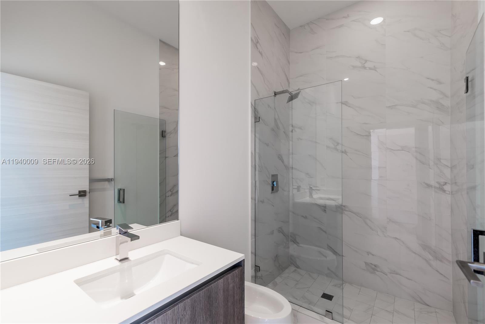 801 S Miami Ave #5701, Miami FL 33130