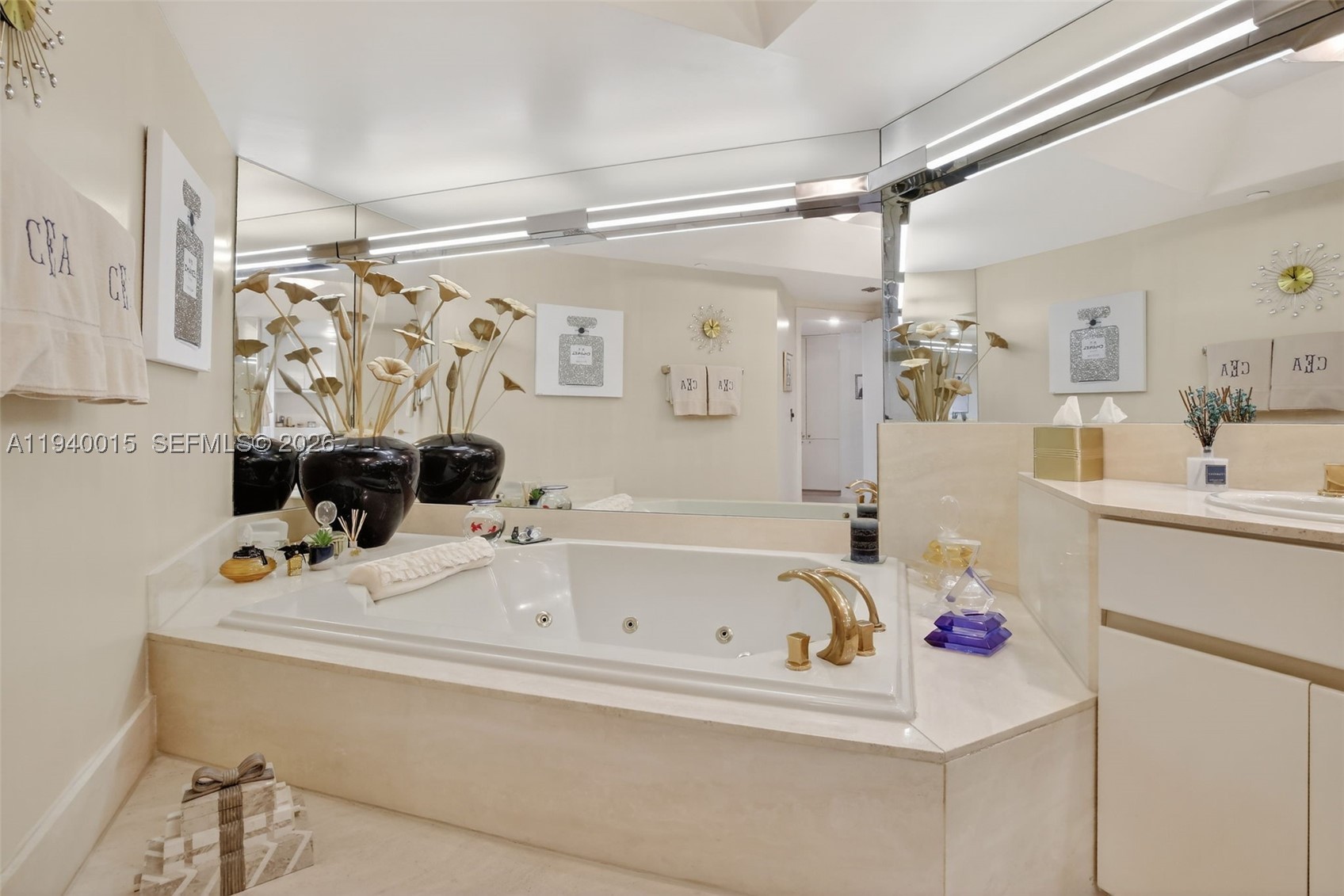 3000 Island Blvd #502, Aventura FL 33160