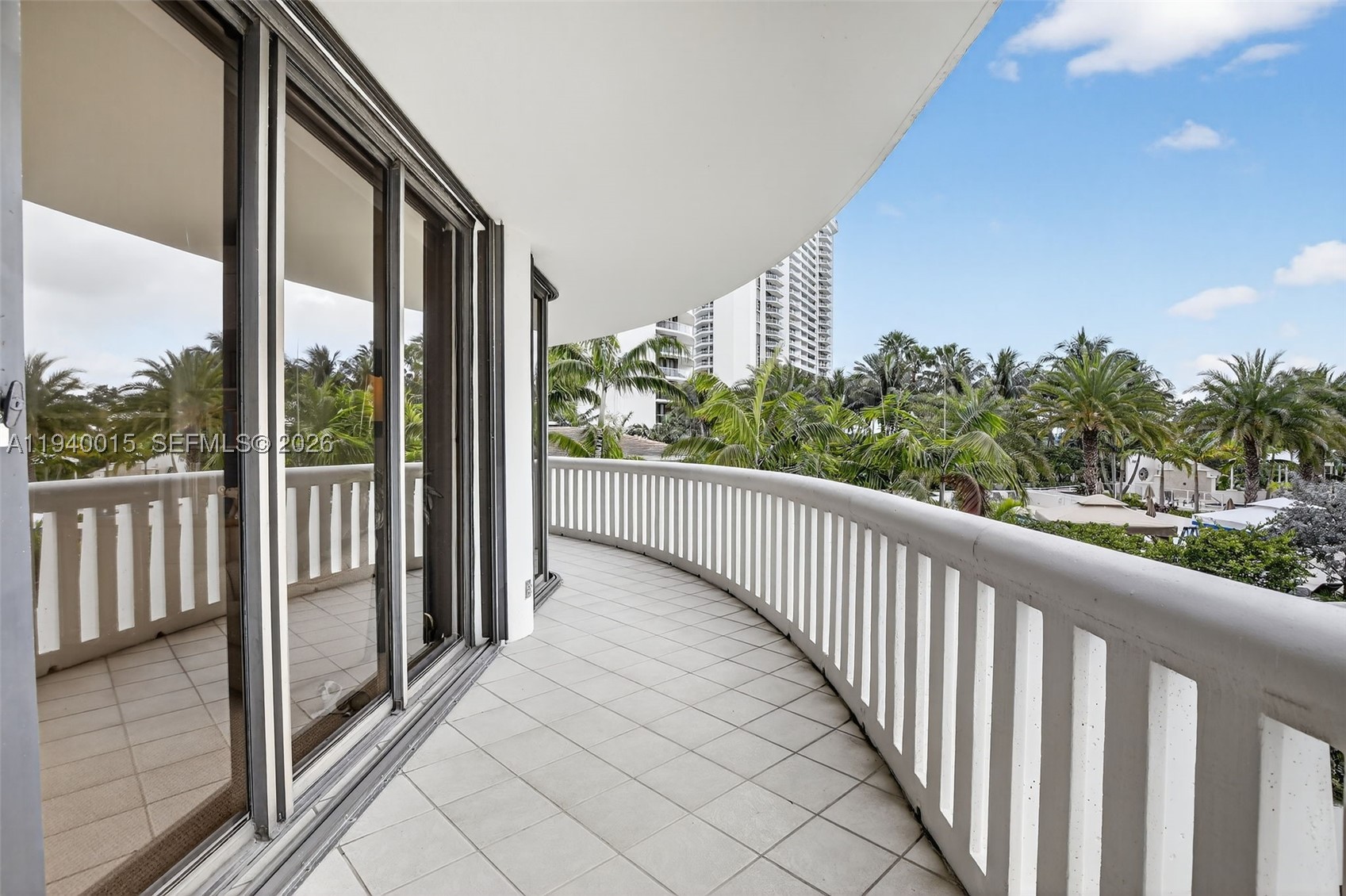 3000 Island Blvd #502, Aventura FL 33160
