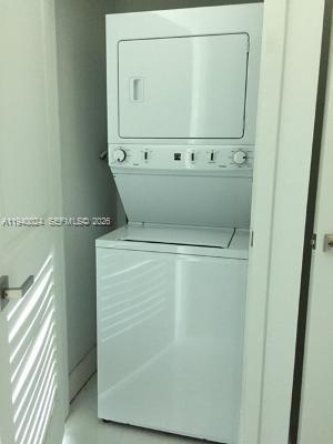 1080 Brickell Ave #2704, Miami FL 33131