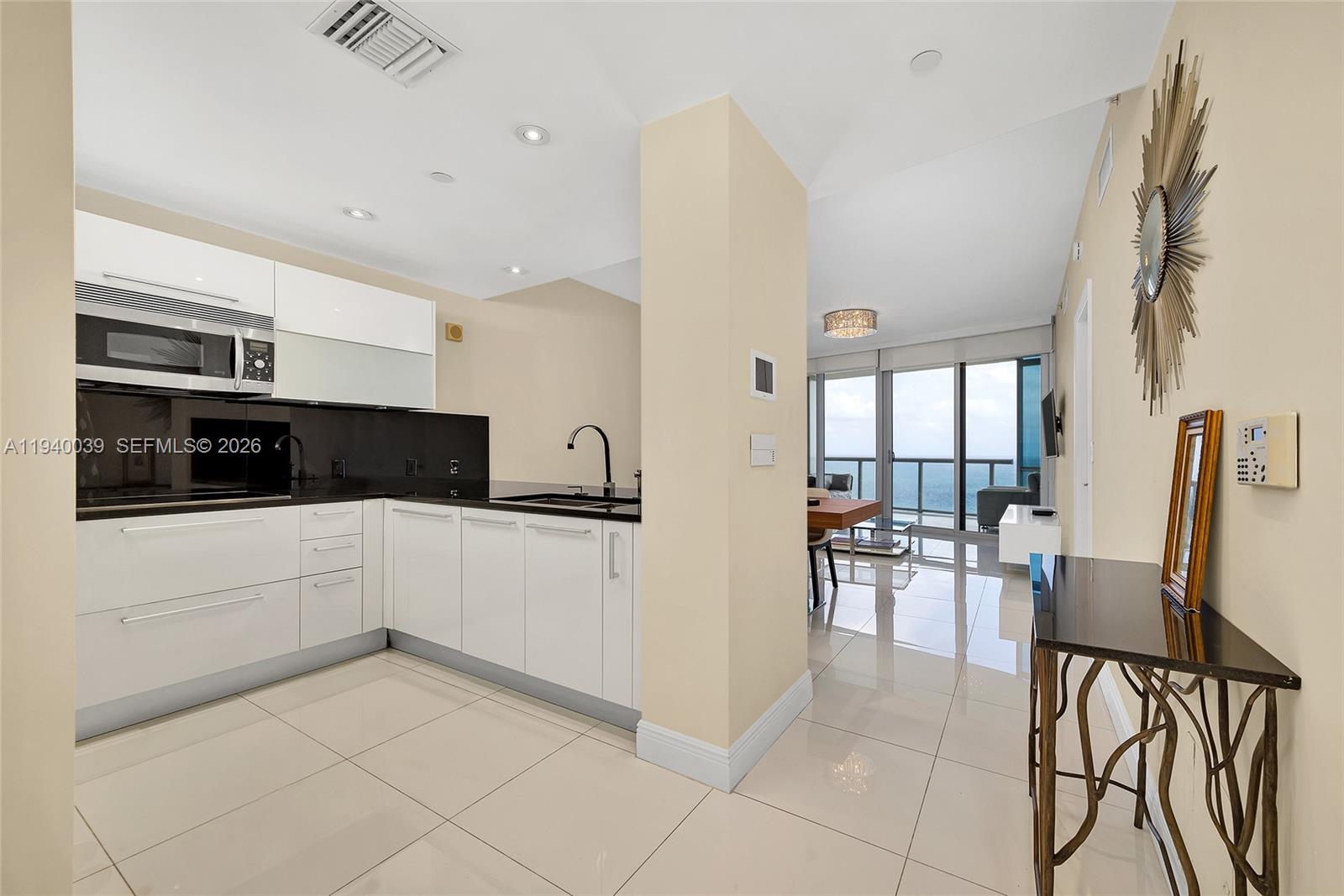 17121 Collins Ave #2106, Sunny Isles Beach FL 33160
