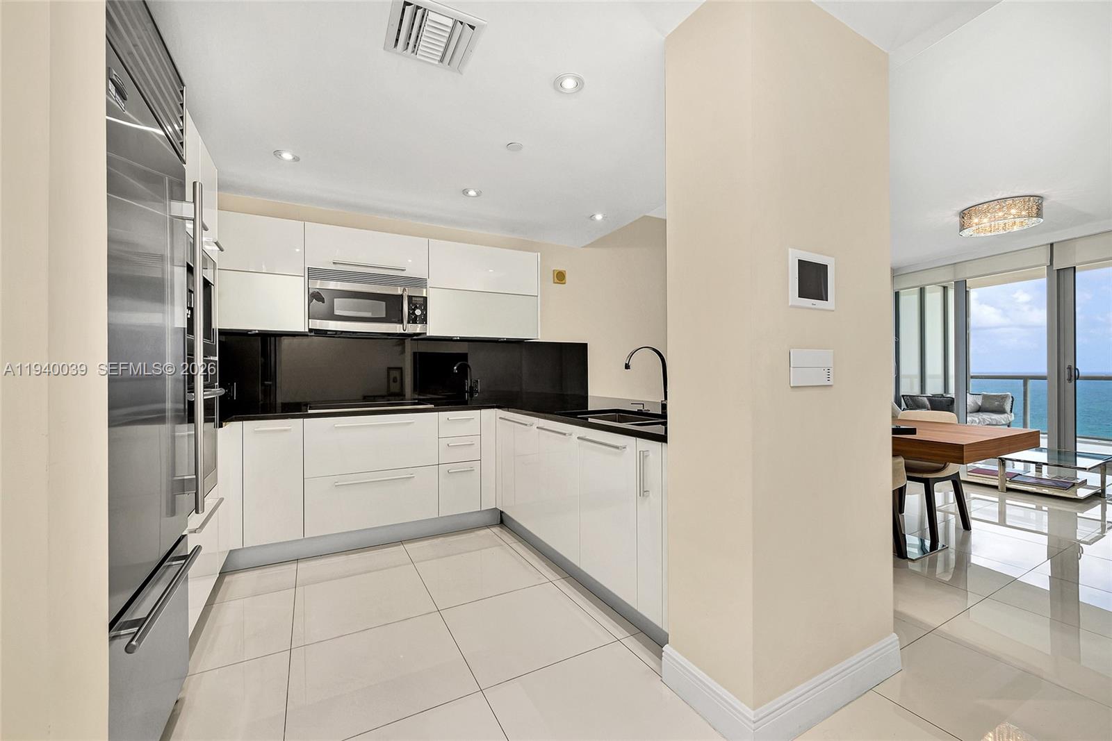 17121 Collins Ave #2106, Sunny Isles Beach FL 33160