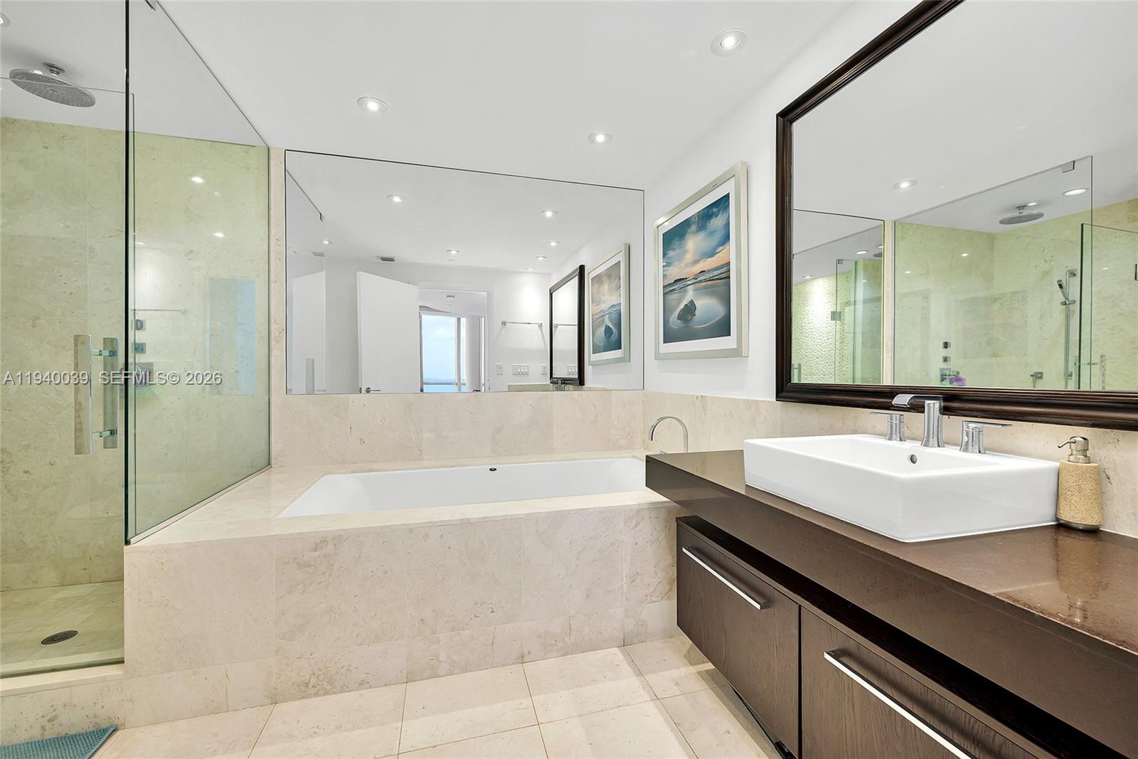 17121 Collins Ave #2106, Sunny Isles Beach FL 33160