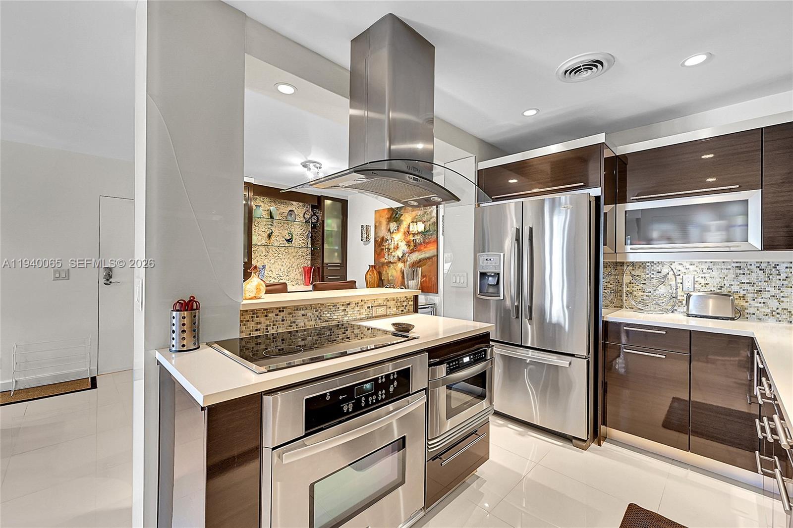 6261 Bay Club Dr #4, Fort Lauderdale FL 33308