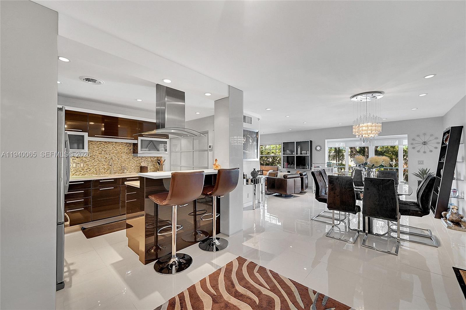 6261 Bay Club Dr #4, Fort Lauderdale FL 33308