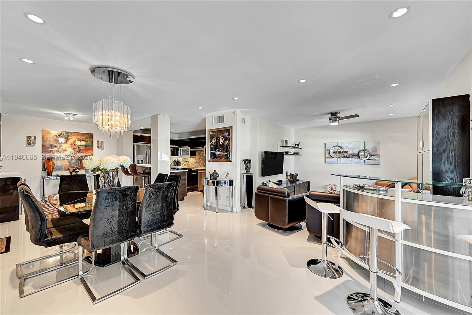 6261 Bay Club Dr #4, Fort Lauderdale FL 33308