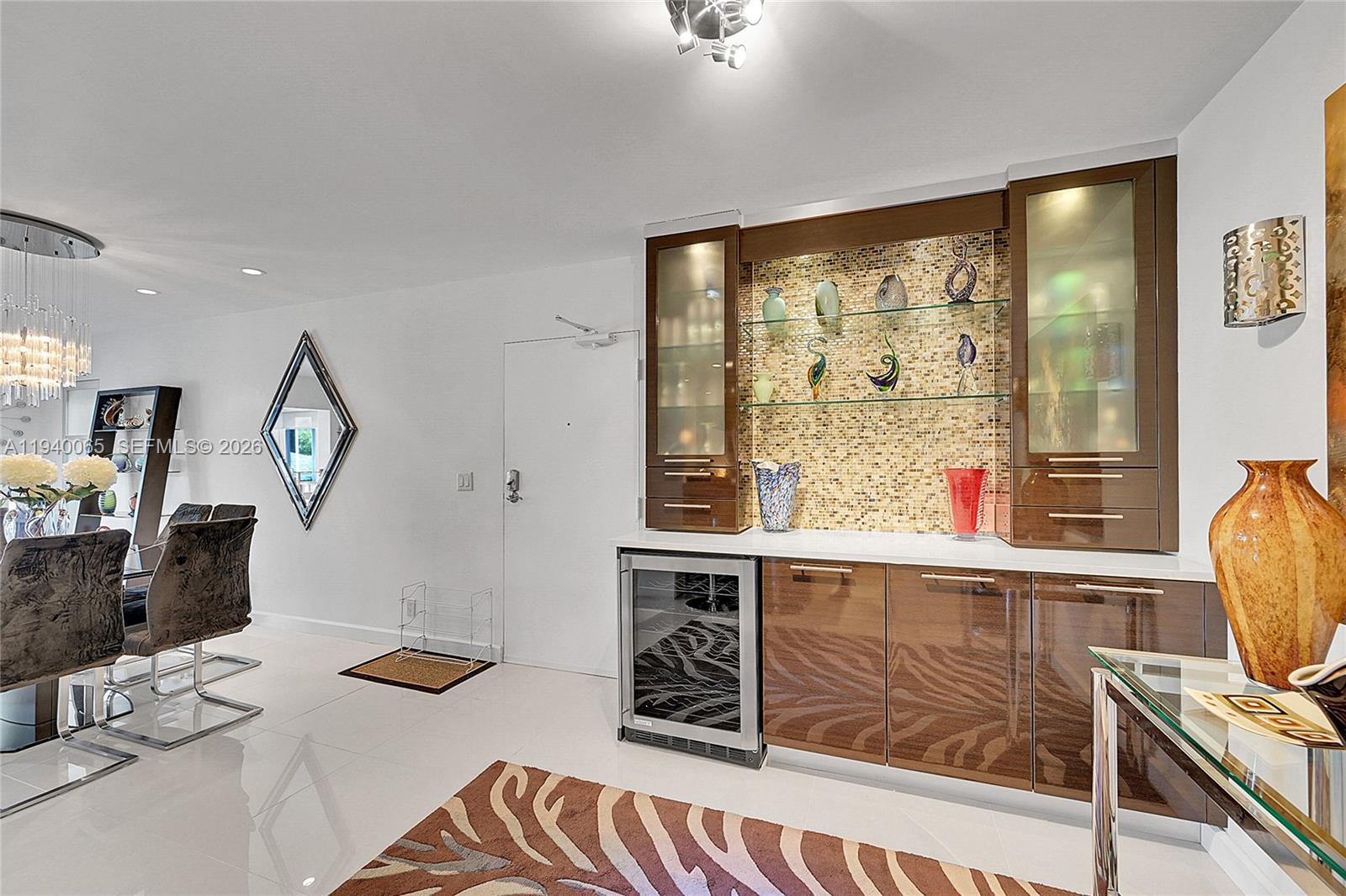 6261 Bay Club Dr #4, Fort Lauderdale FL 33308
