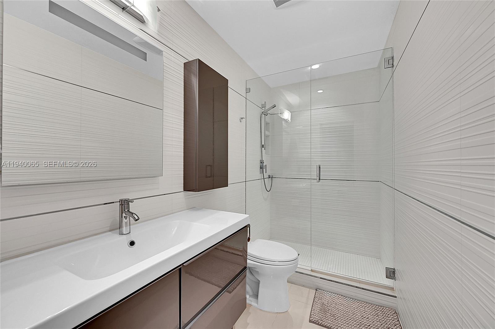 6261 Bay Club Dr #4, Fort Lauderdale FL 33308