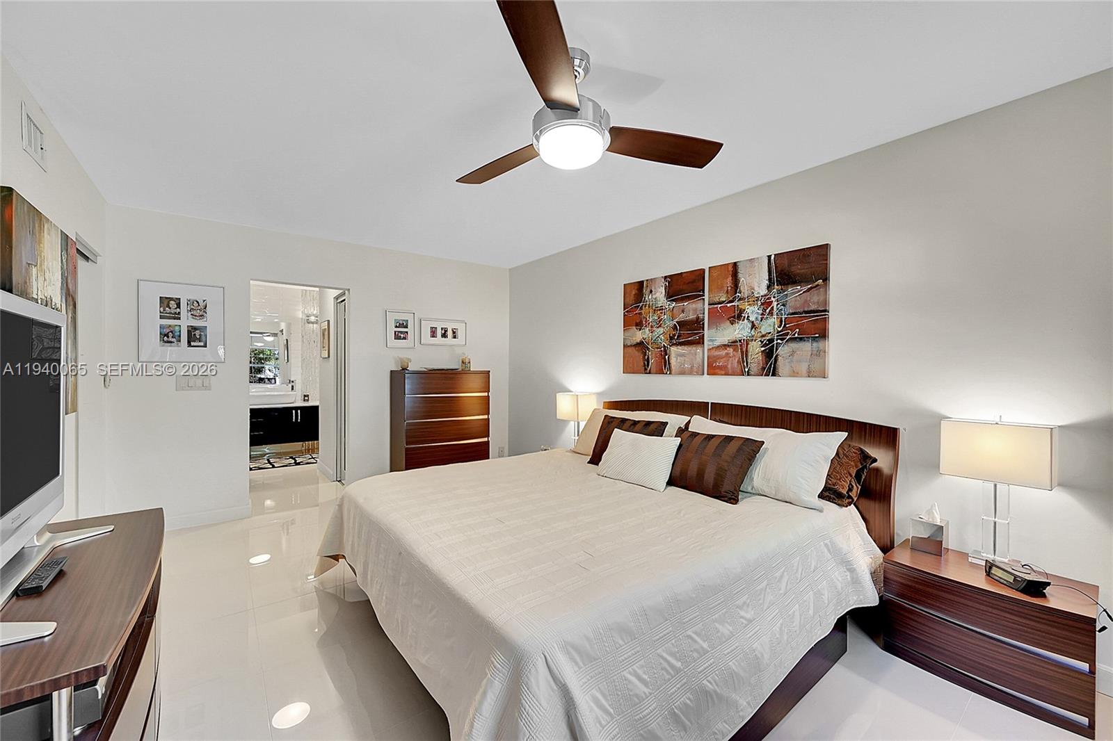 6261 Bay Club Dr #4, Fort Lauderdale FL 33308