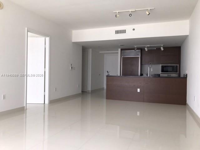 475 BRICKELL AV #812, Miami FL 33131