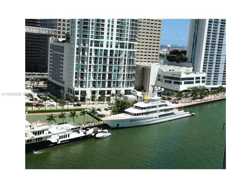 475 BRICKELL AV #812, Miami FL 33131