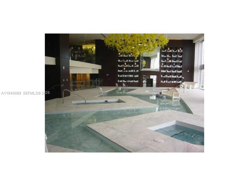 475 BRICKELL AV #812, Miami FL 33131
