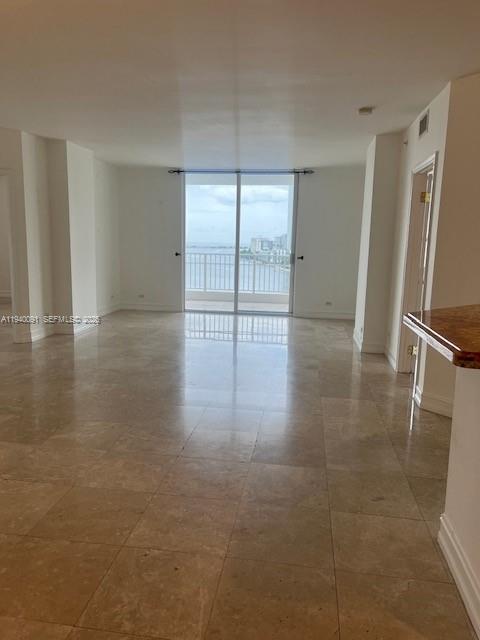 701 Brickell Key Blvd #1402, Miami FL 33131