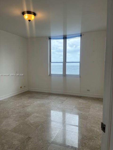 701 Brickell Key Blvd #1402, Miami FL 33131