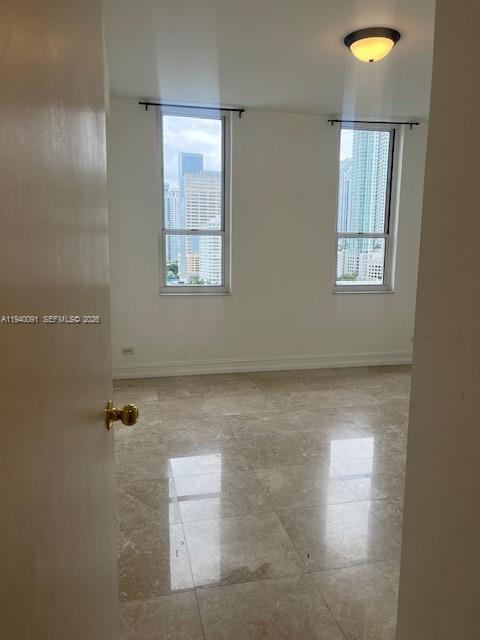 701 Brickell Key Blvd #1402, Miami FL 33131