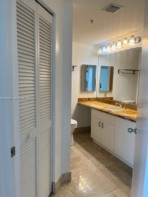 701 Brickell Key Blvd #1402, Miami FL 33131