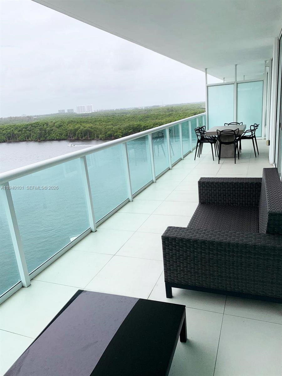 400 Sunny Isles Blvd #1120, Sunny Isles Beach FL 33160