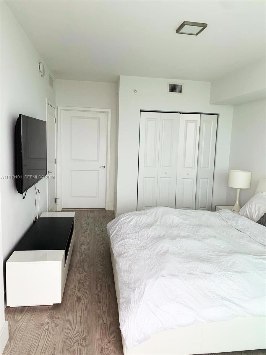 400 Sunny Isles Blvd #1120, Sunny Isles Beach FL 33160