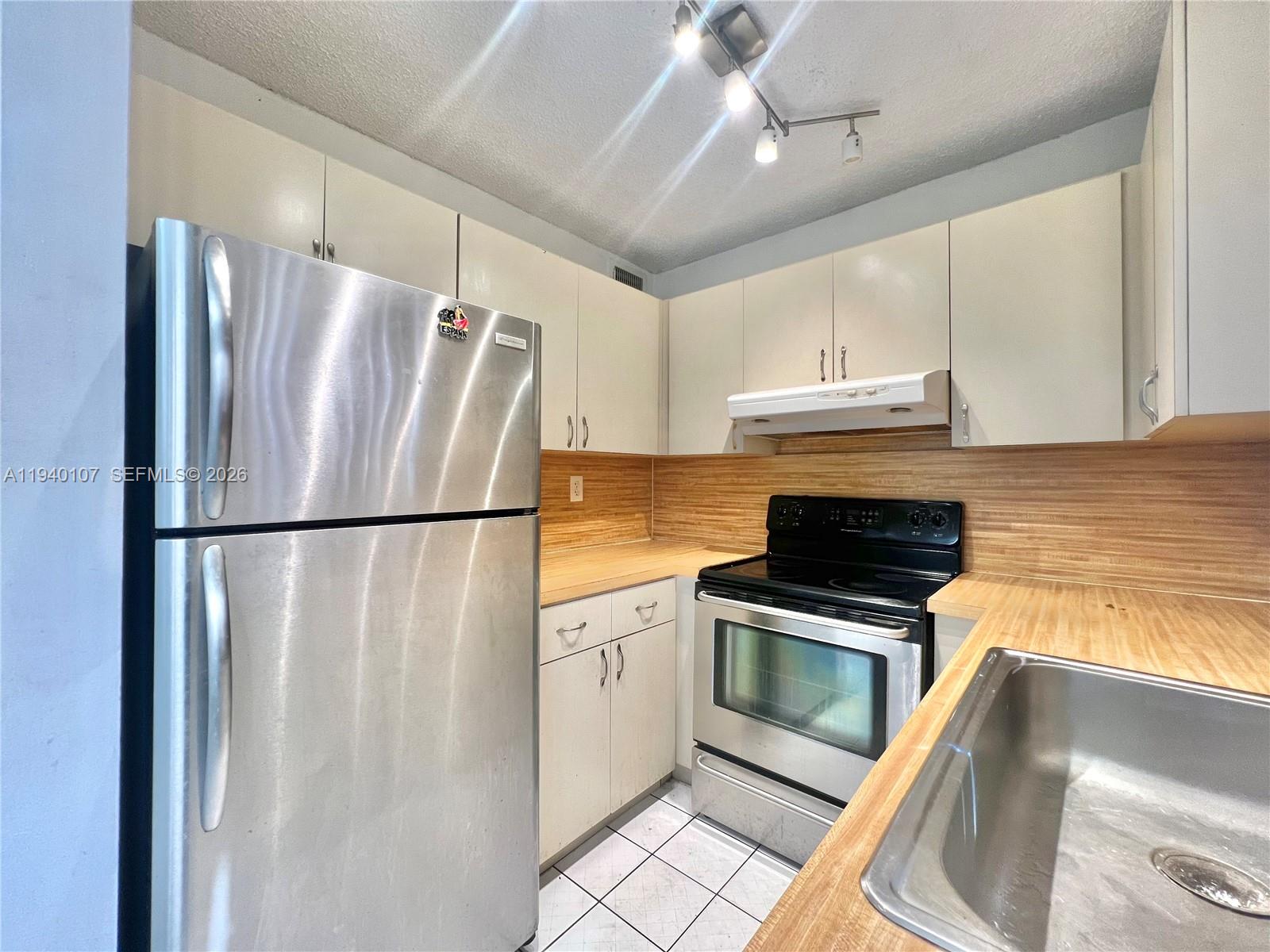 5930 W 25th Ct #103, Hialeah FL 33016