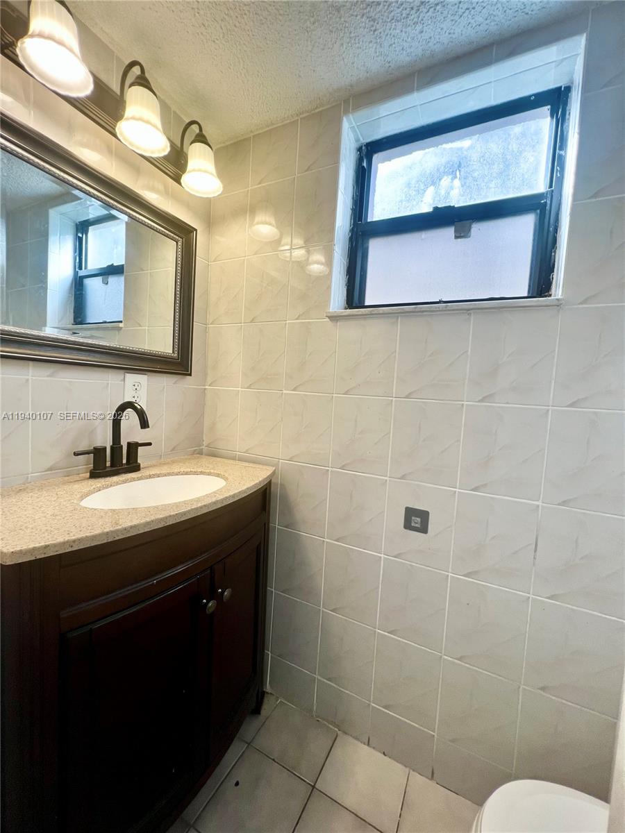 5930 W 25th Ct #103, Hialeah FL 33016