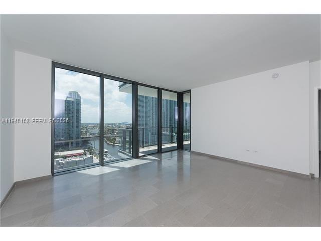 68 SE 6th St #3708, Miami FL 33131