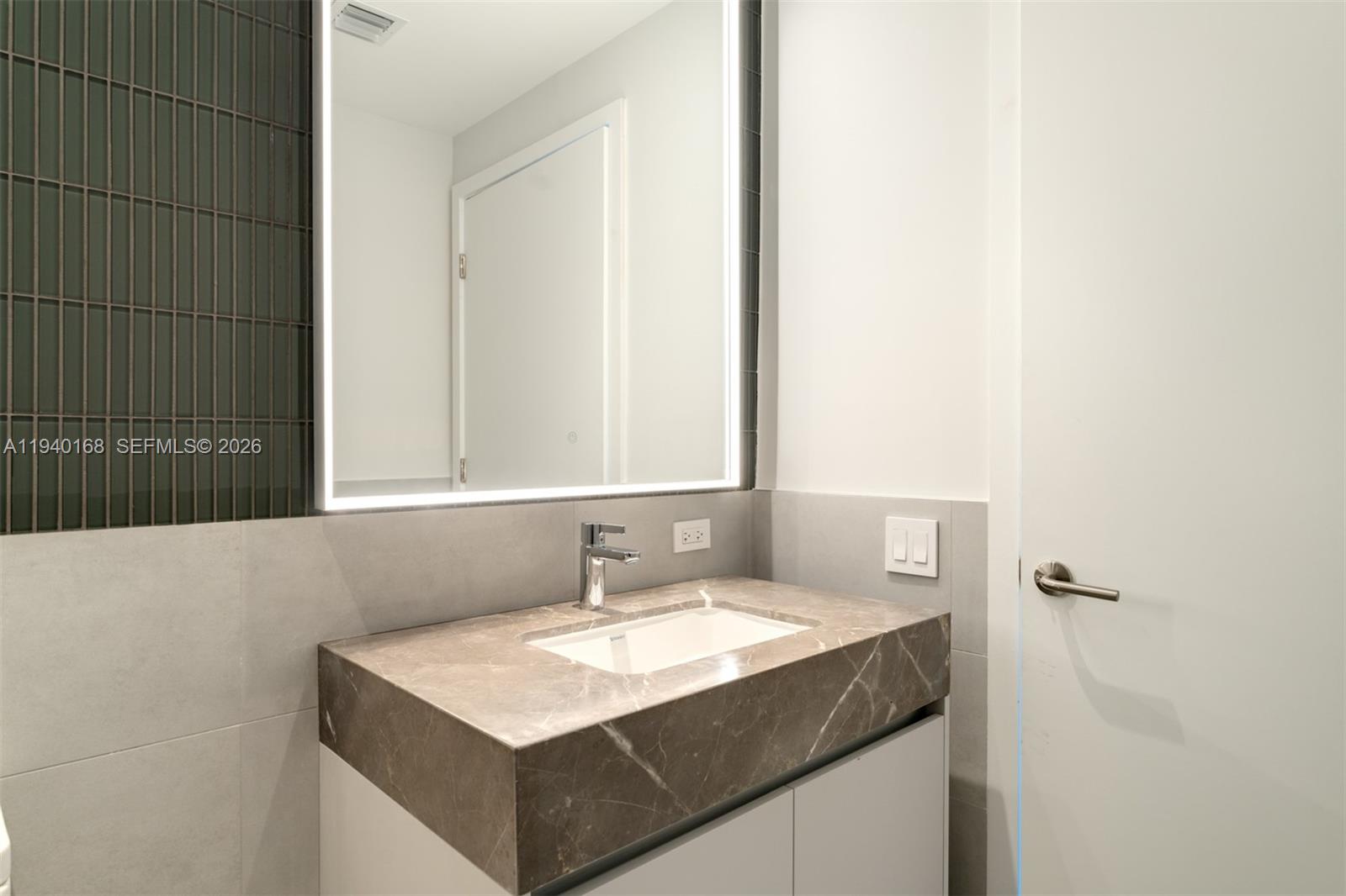 500 Alton Rd #2207, Miami Beach FL 33139
