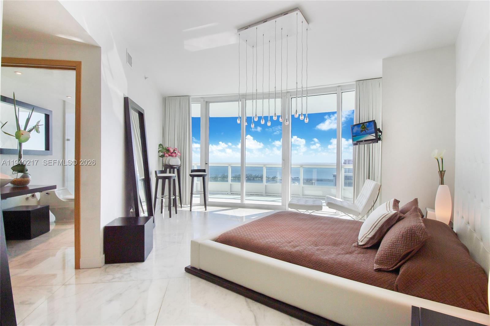 1643 Brickell Ave #2902, Miami FL 33129