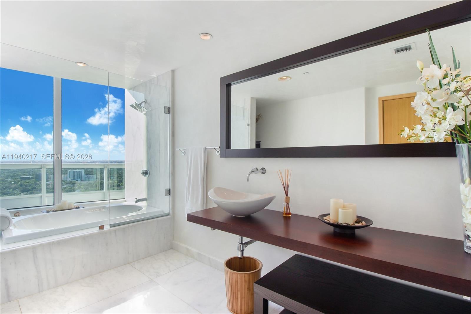 1643 Brickell Ave #2902, Miami FL 33129