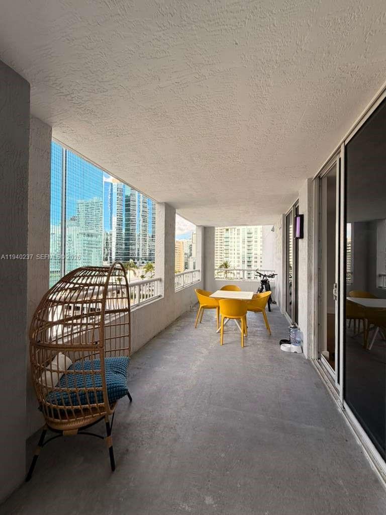 170 SE 14th St #1807, Miami FL 33131