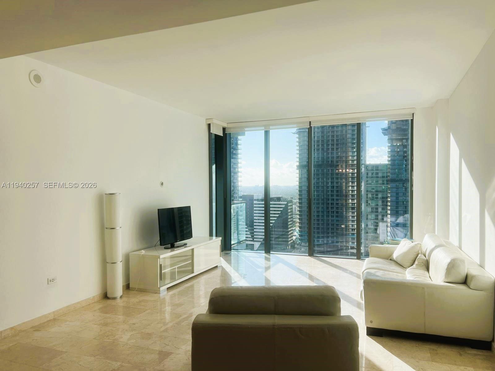 68 SE 6th St #2410, Miami FL 33131