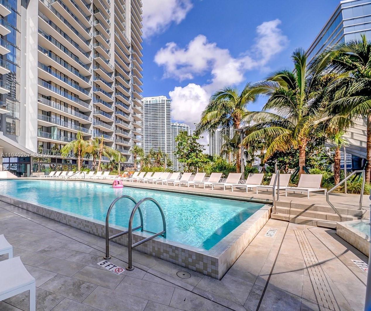 68 SE 6th St #2410, Miami FL 33131