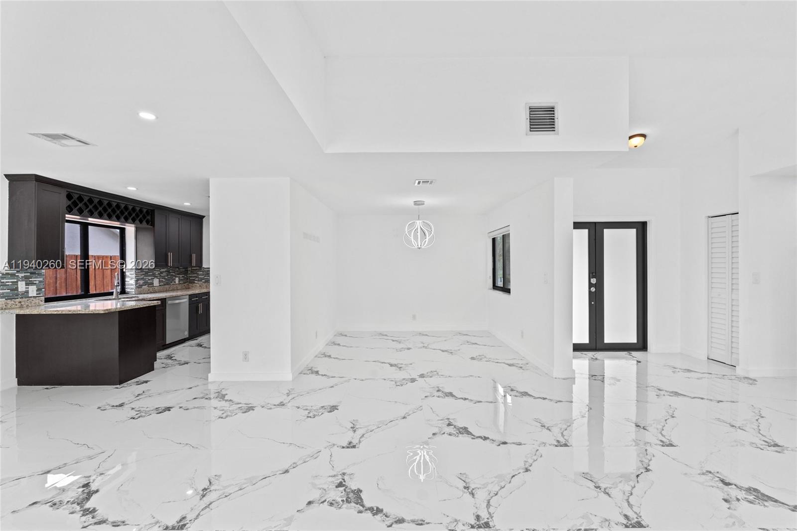 730 SW 95th Ter, Pembroke Pines FL 33025