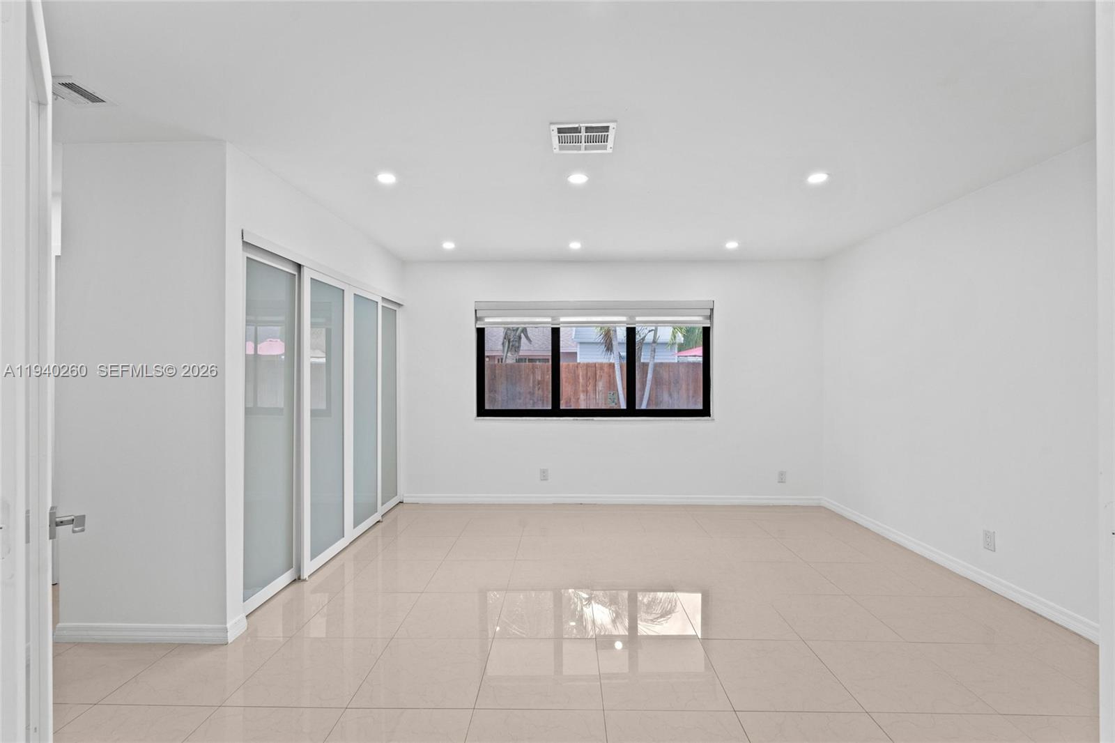 730 SW 95th Ter, Pembroke Pines FL 33025