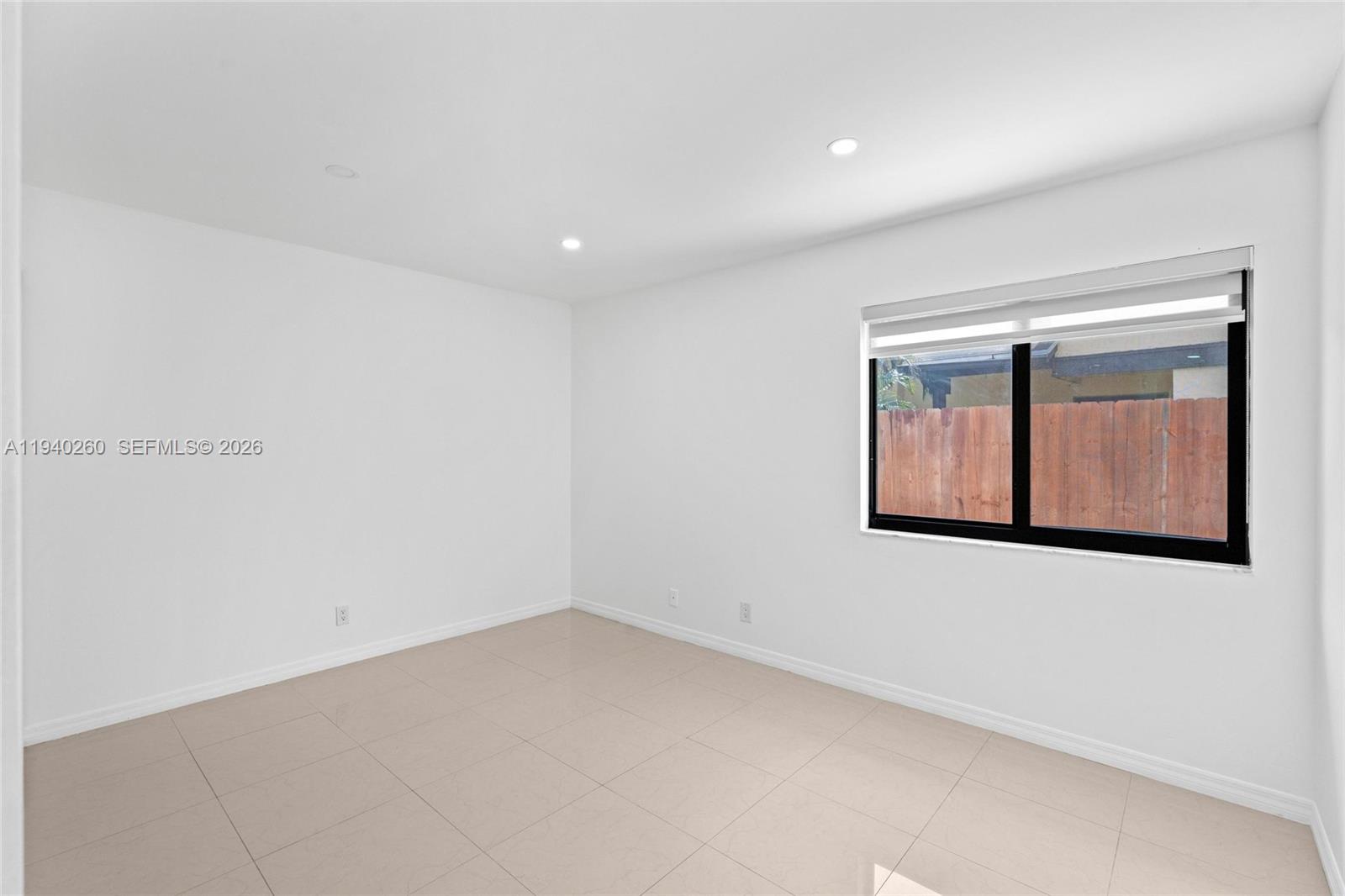 730 SW 95th Ter, Pembroke Pines FL 33025