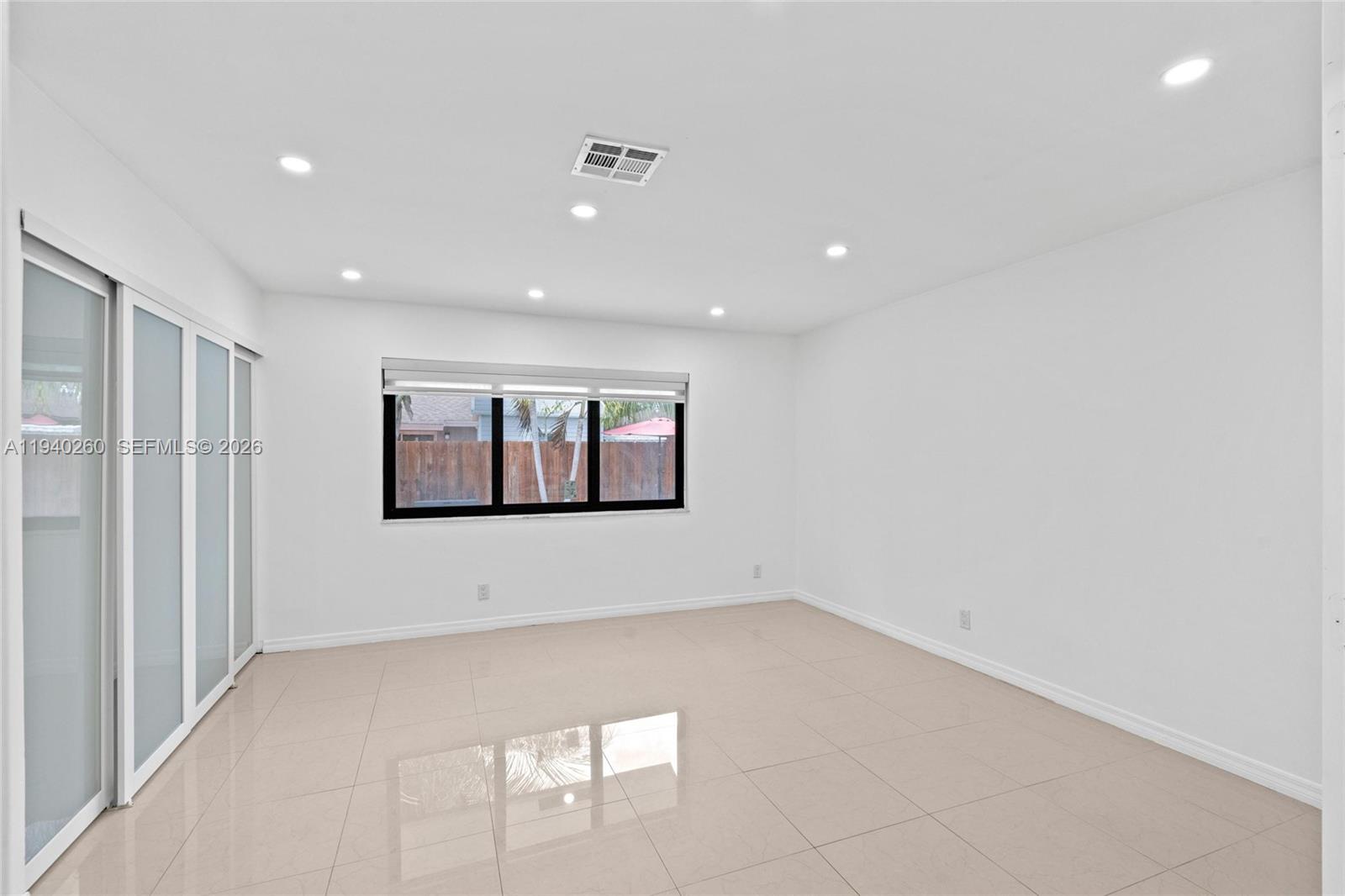 730 SW 95th Ter, Pembroke Pines FL 33025