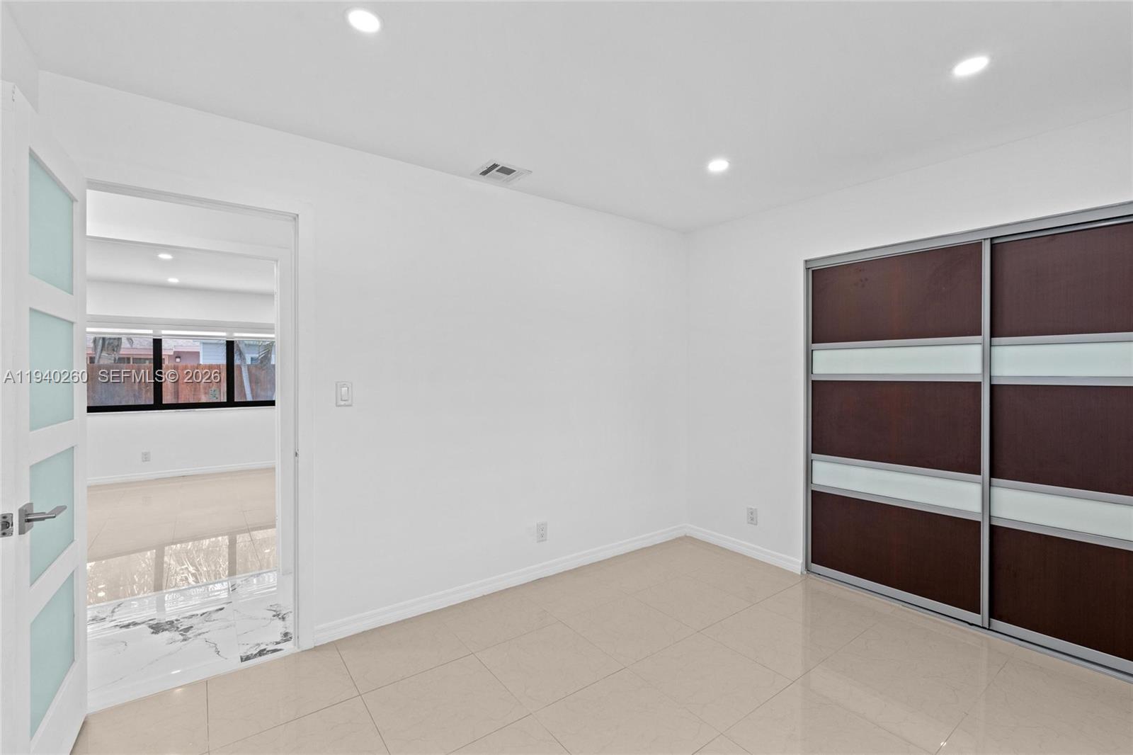 730 SW 95th Ter, Pembroke Pines FL 33025
