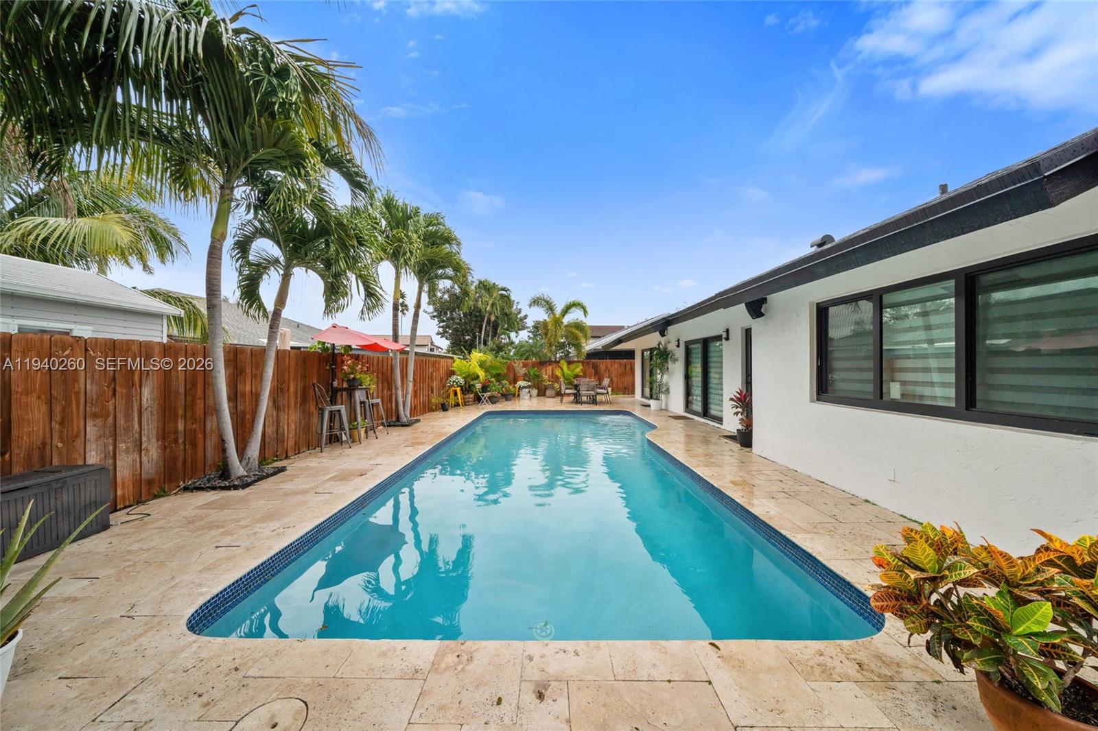 730 SW 95th Ter, Pembroke Pines FL 33025