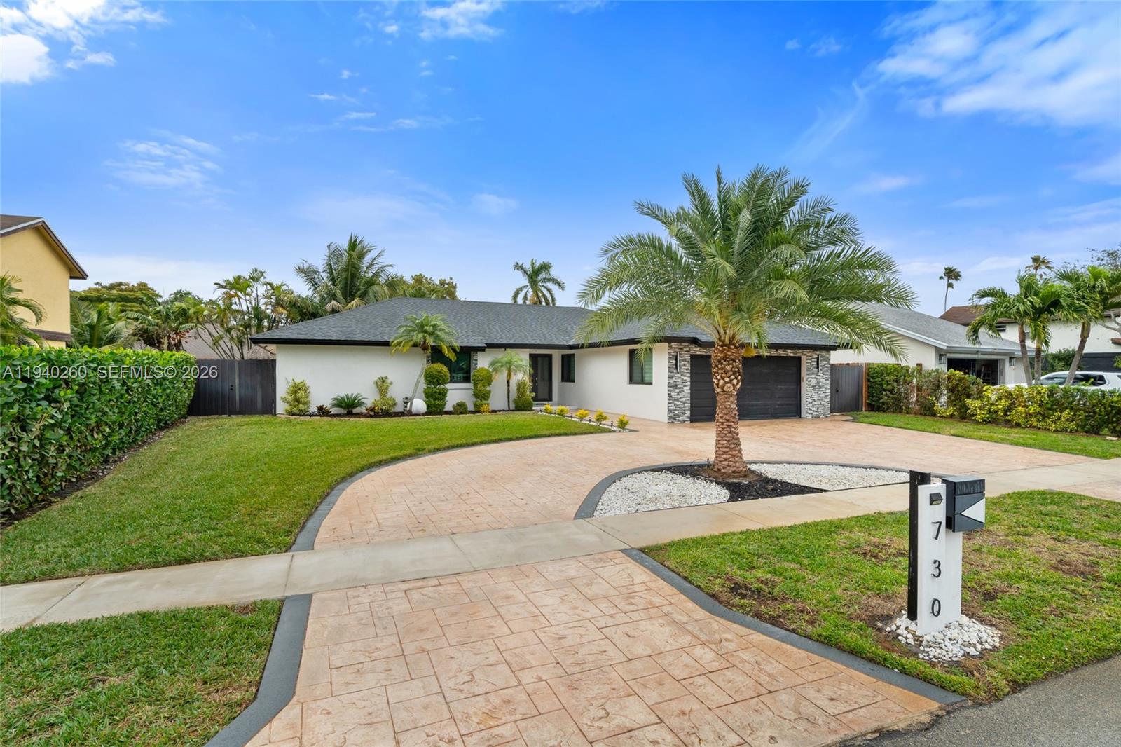 730 SW 95th Ter, Pembroke Pines FL 33025
