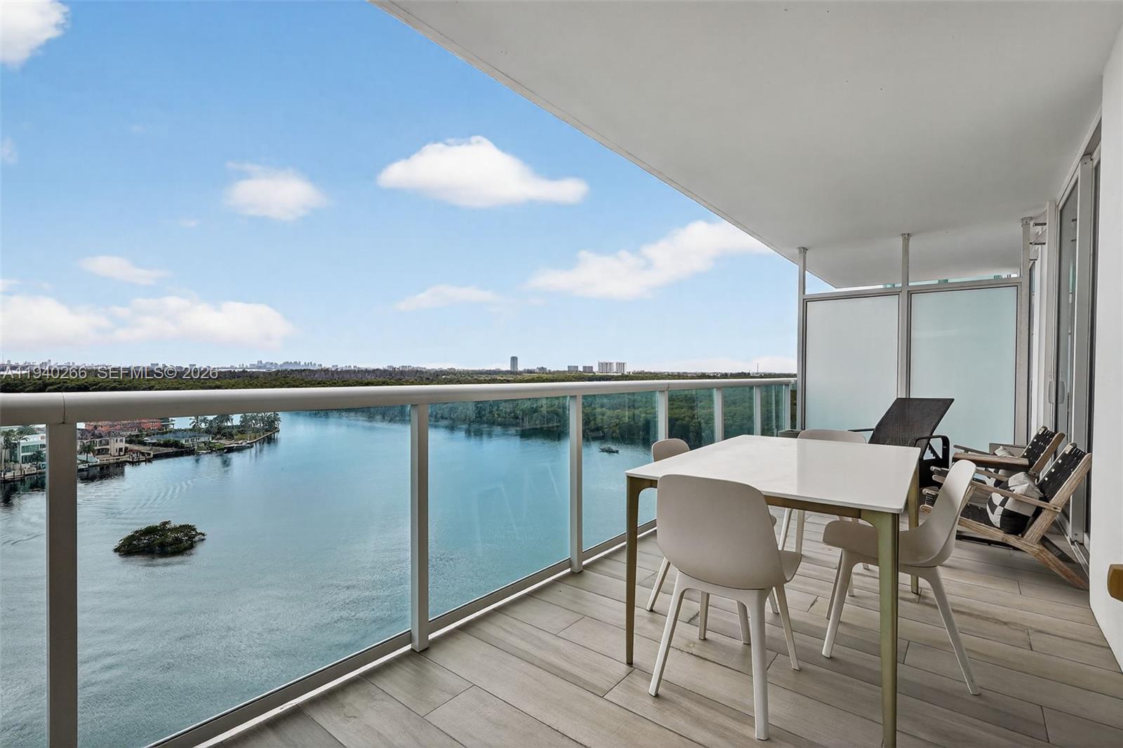 400 Sunny Isles Blvd #1207, Sunny Isles Beach FL 33160